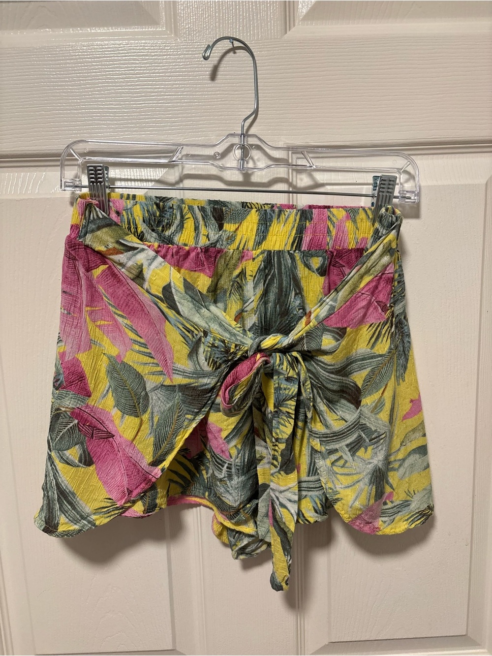 Cynthia Rowley Tropical Wrap Skort Shorts Medium 100% Rayon - Picture 2 of 10